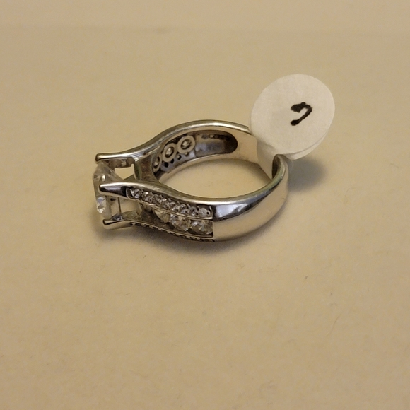 Sterling silver 925 cz size 6 - Picture 2 of 2